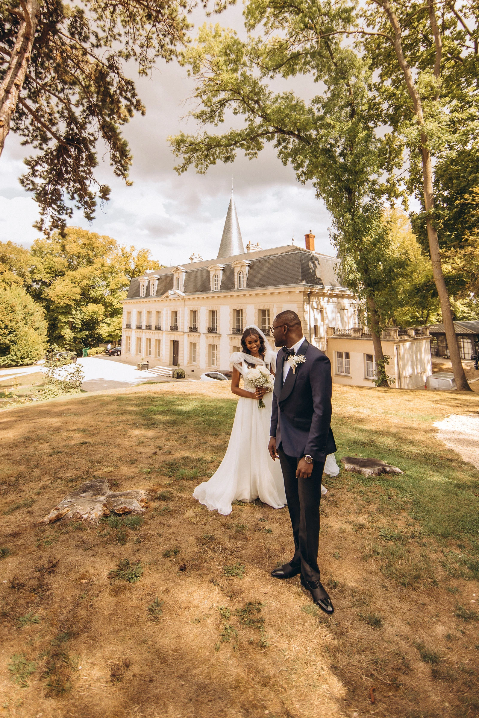 First look on the château lawn