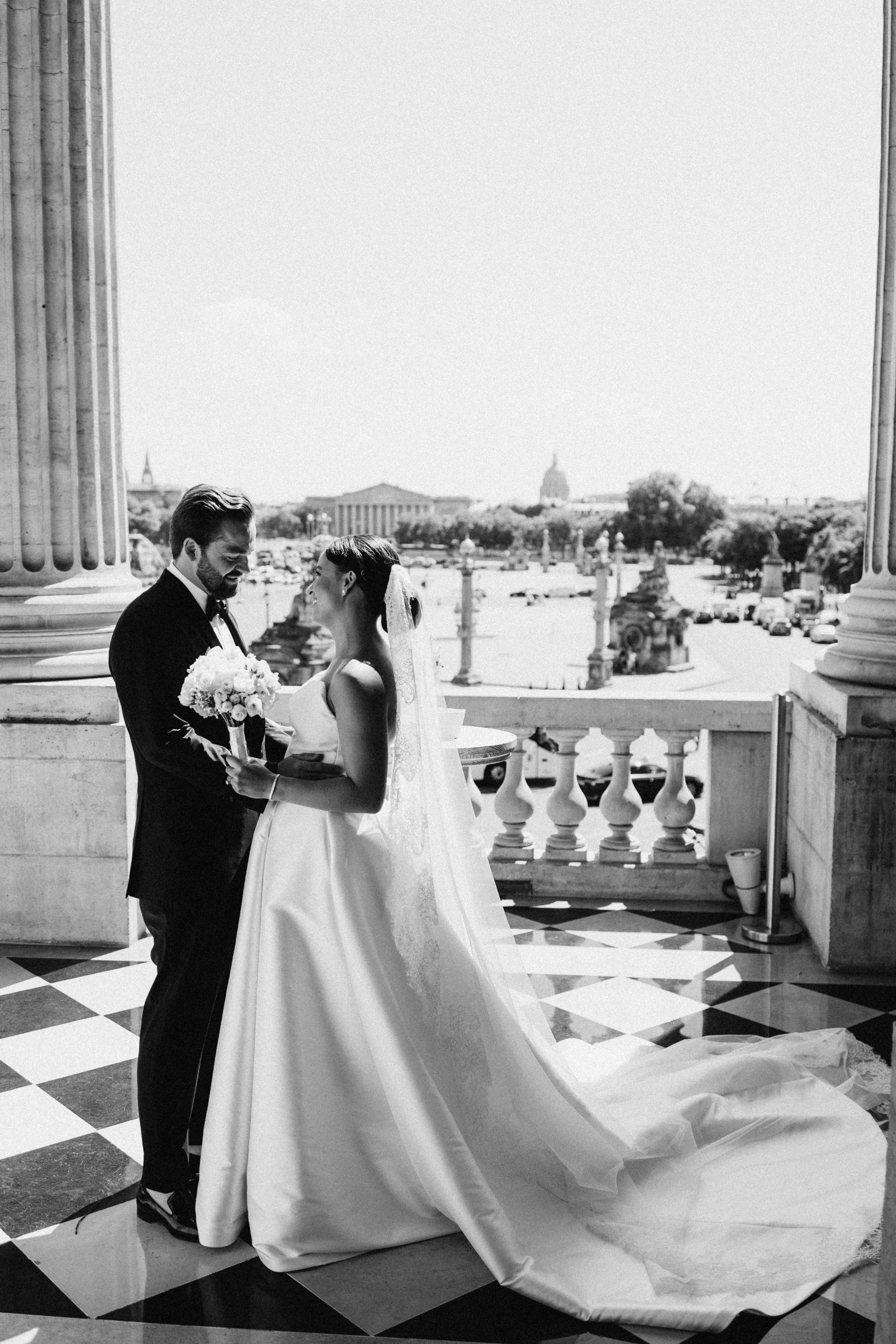 Black and white portrait on the balcony, Paris